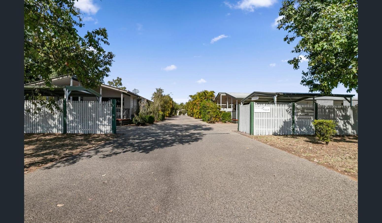 Emerald Green Village Exterior photo